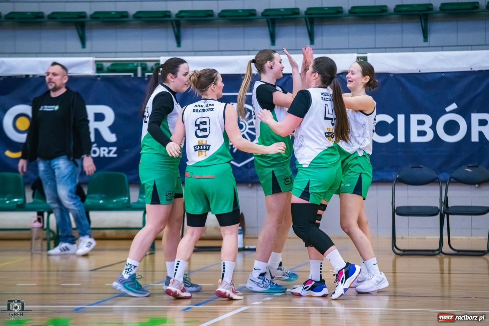 Zdjęcie w galerii na portalu naszraciborz.pl: Koszykówka. Dwa mecze z Wisłą i tylko dwa punkty RKK [FOTO i WIDEO] wiadomości z regionu