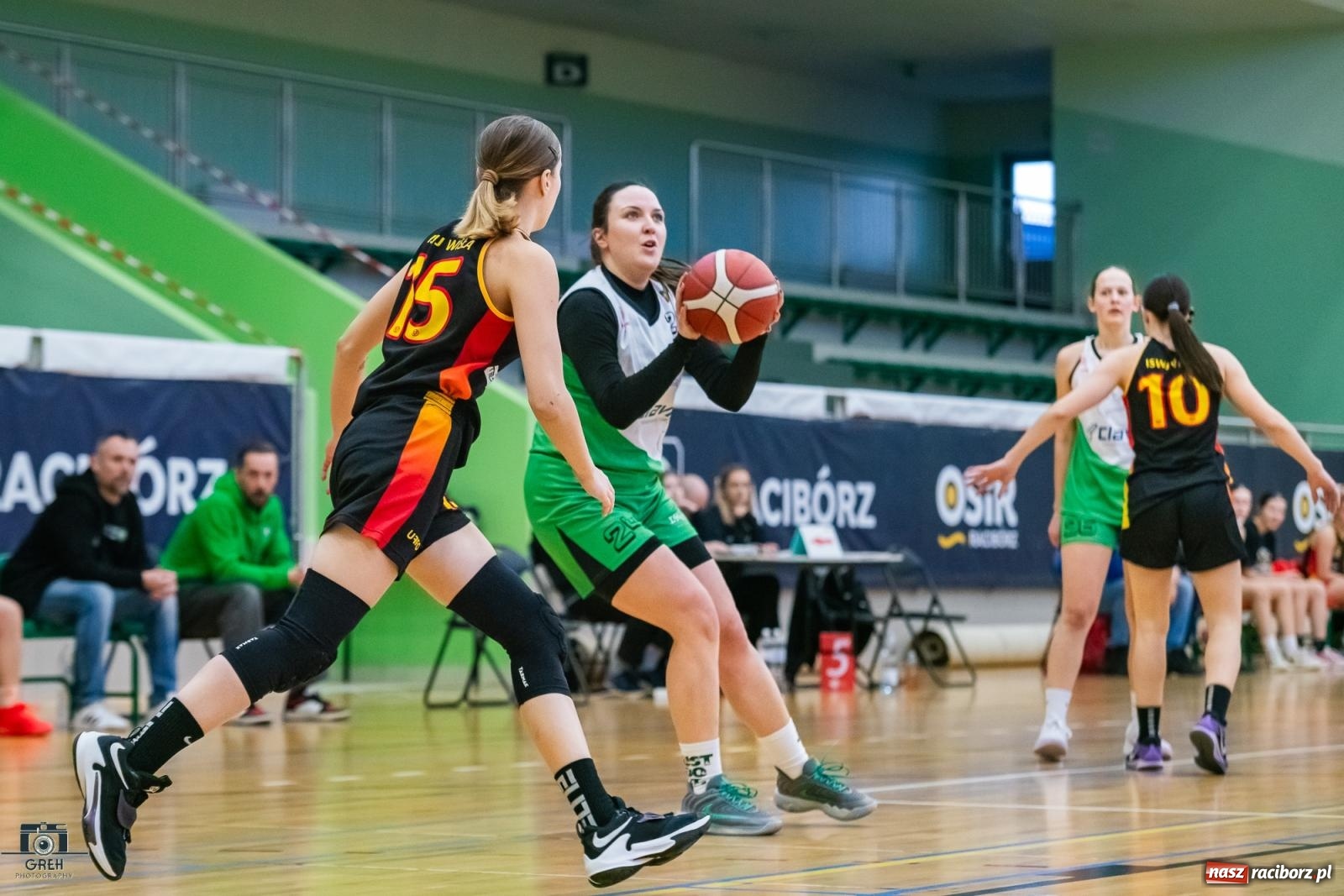 Zdjęcie w galerii na portalu naszraciborz.pl: Koszykówka. Dwa mecze z Wisłą i tylko dwa punkty RKK [FOTO i WIDEO] wiadomości z regionu