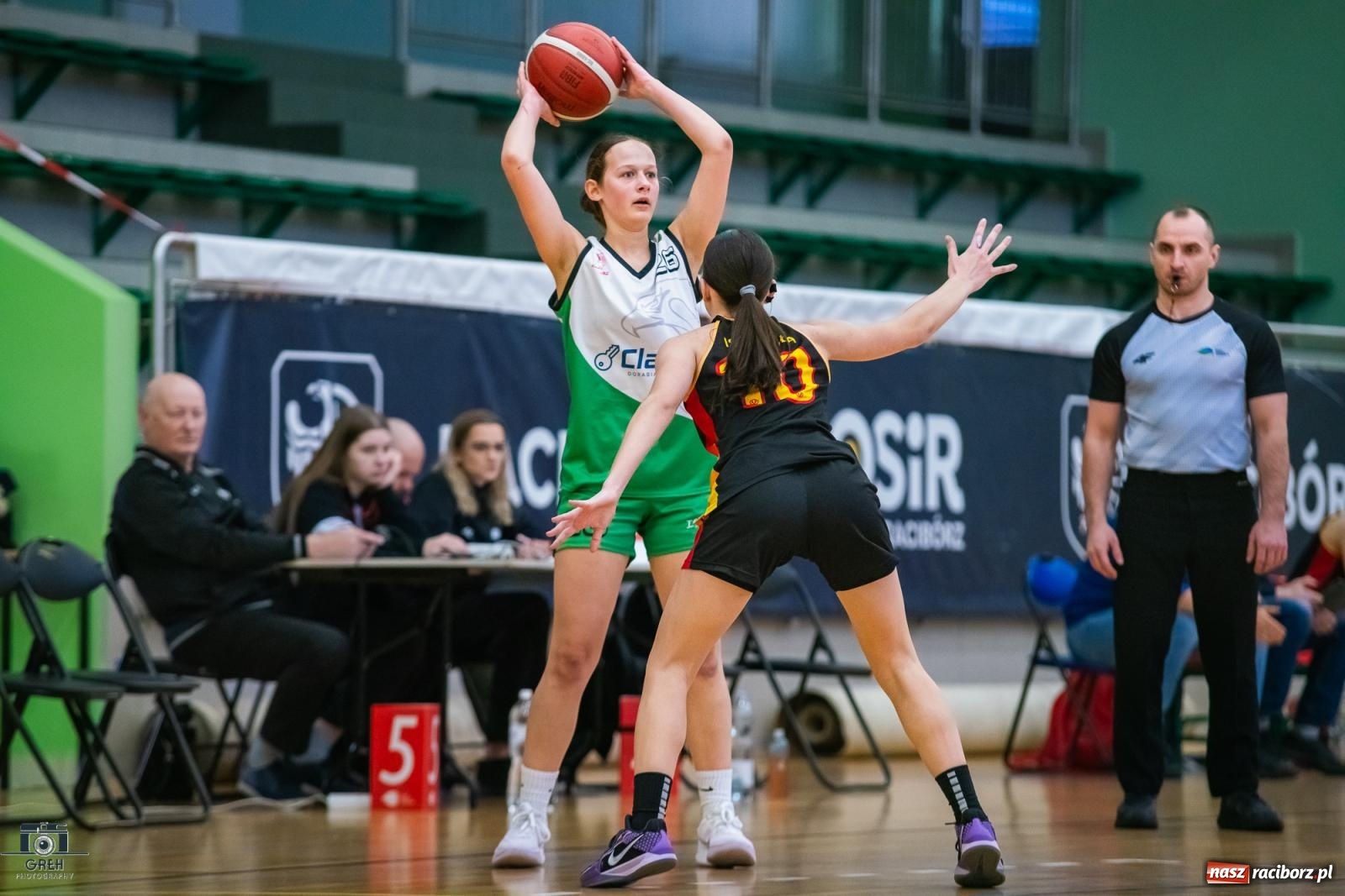 Zdjęcie w galerii na portalu naszraciborz.pl: Koszykówka. Dwa mecze z Wisłą i tylko dwa punkty RKK [FOTO i WIDEO] wiadomości z regionu