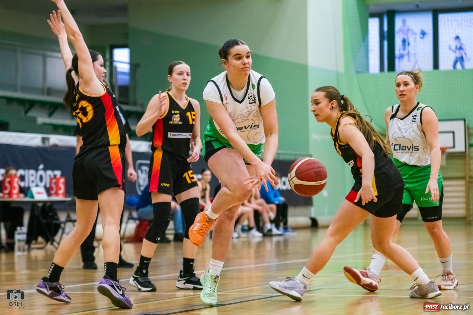 Zdjęcie w galerii na portalu naszraciborz.pl: Koszykówka. Dwa mecze z Wisłą i tylko dwa punkty RKK [FOTO i WIDEO] wiadomości z regionu