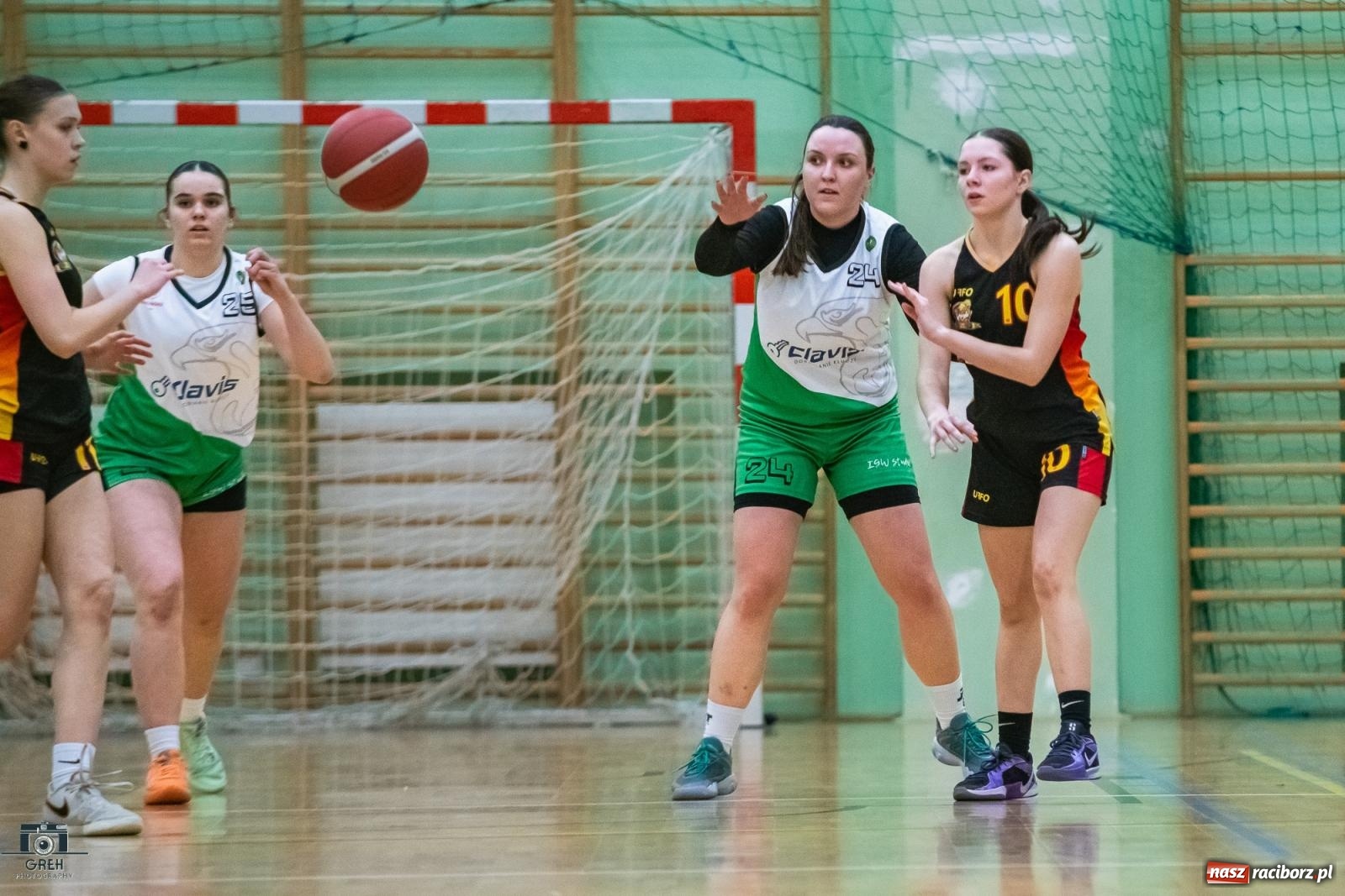 Zdjęcie w galerii na portalu naszraciborz.pl: Koszykówka. Dwa mecze z Wisłą i tylko dwa punkty RKK [FOTO i WIDEO] wiadomości z regionu