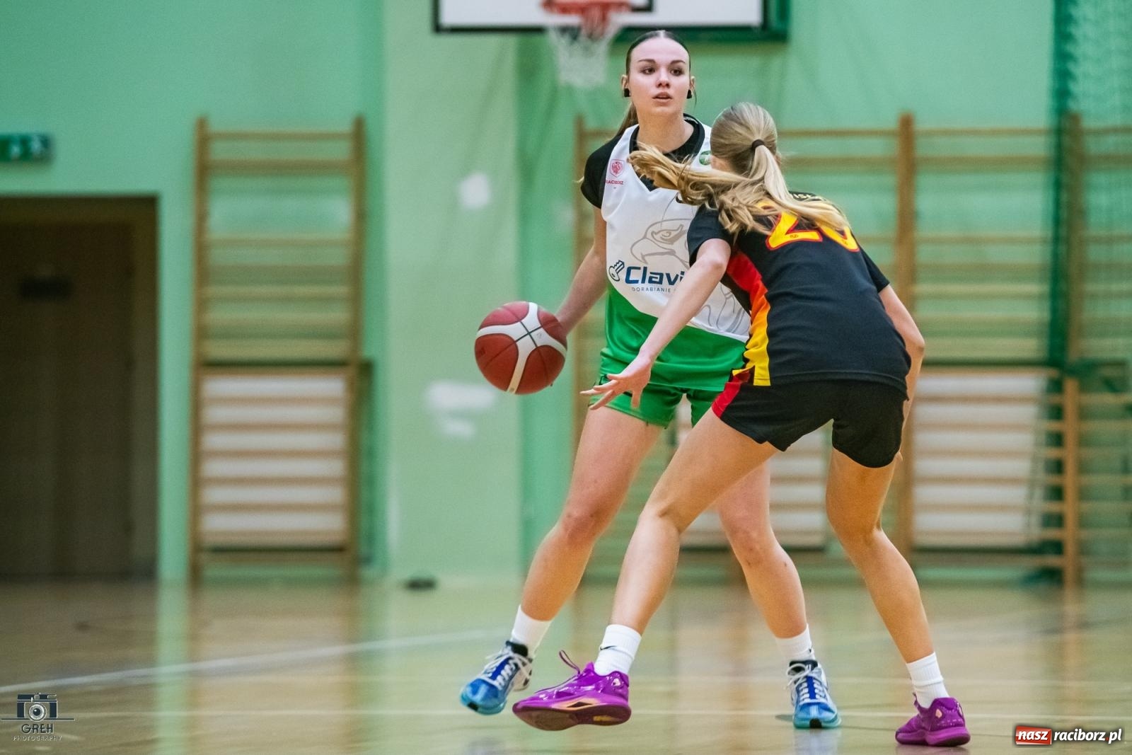 Zdjęcie w galerii na portalu naszraciborz.pl: Koszykówka. Dwa mecze z Wisłą i tylko dwa punkty RKK [FOTO i WIDEO] wiadomości z regionu