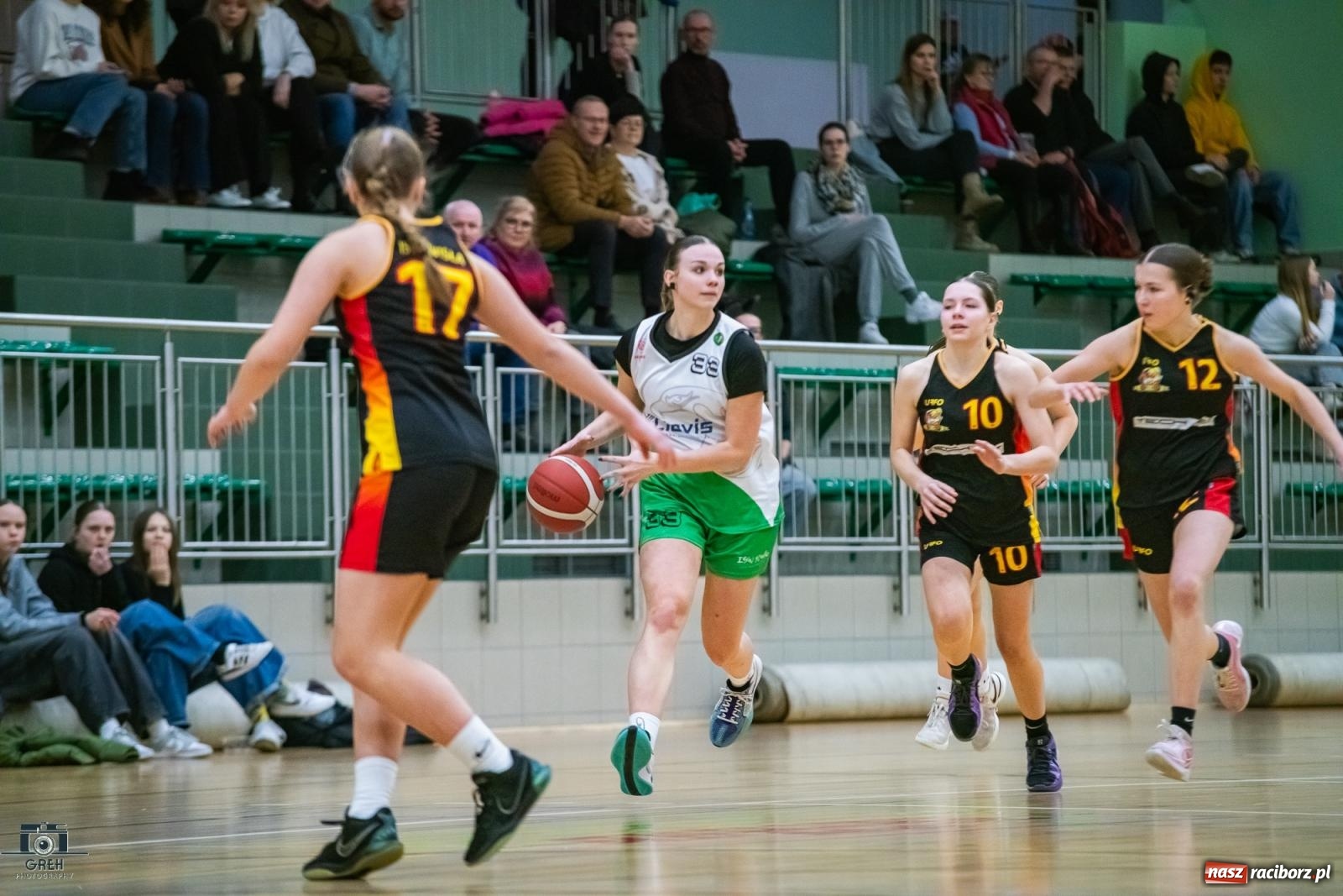 Zdjęcie w galerii na portalu naszraciborz.pl: Koszykówka. Dwa mecze z Wisłą i tylko dwa punkty RKK [FOTO i WIDEO] wiadomości z regionu