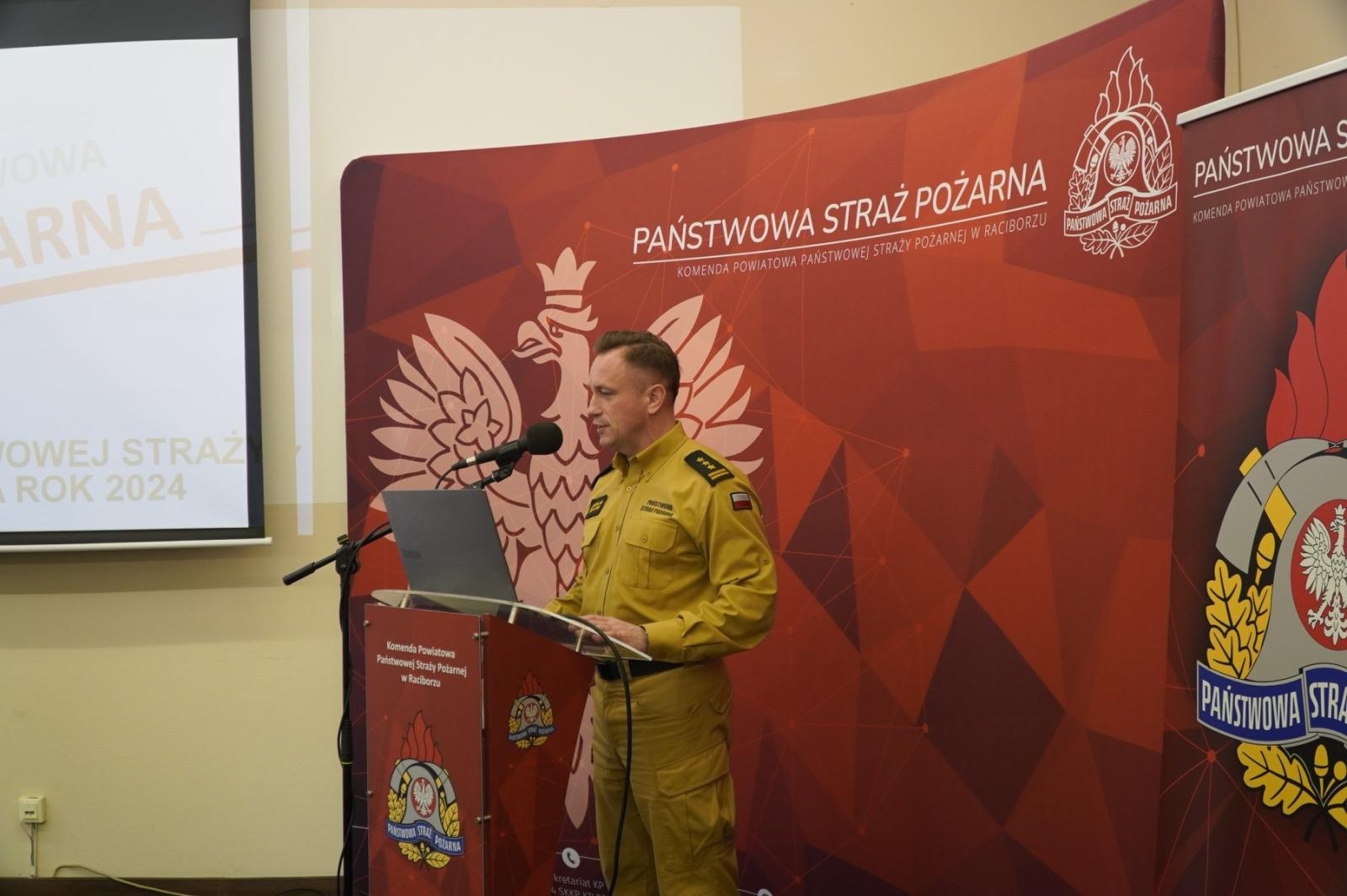 Zdjęcie w galerii na portalu naszraciborz.pl: Raciborska Straż Pożarna podsumowała rok. Odprawa przy Reymonta wiadomości z regionu