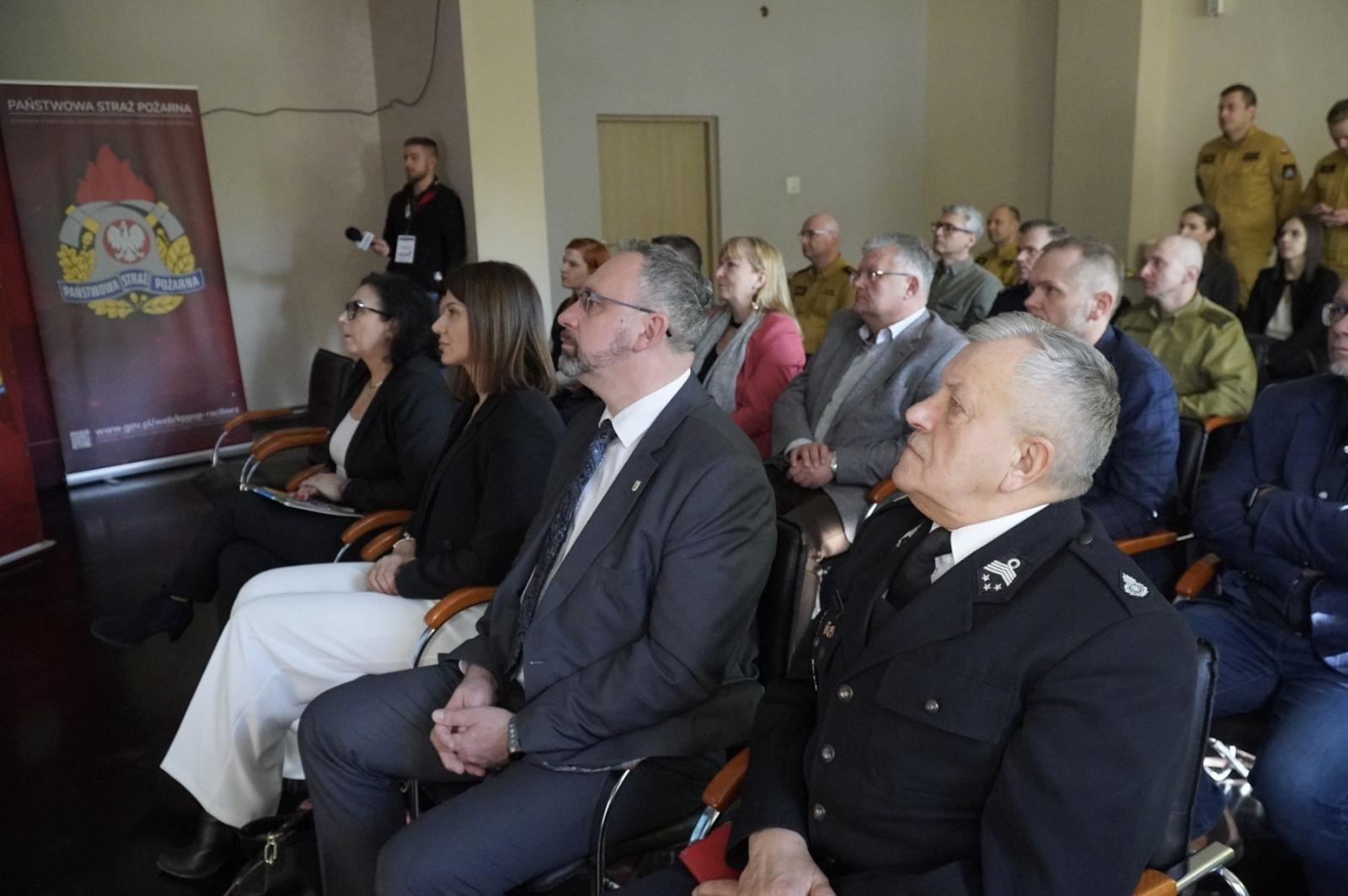 Zdjęcie w galerii na portalu naszraciborz.pl: Raciborska Straż Pożarna podsumowała rok. Odprawa przy Reymonta wiadomości z regionu