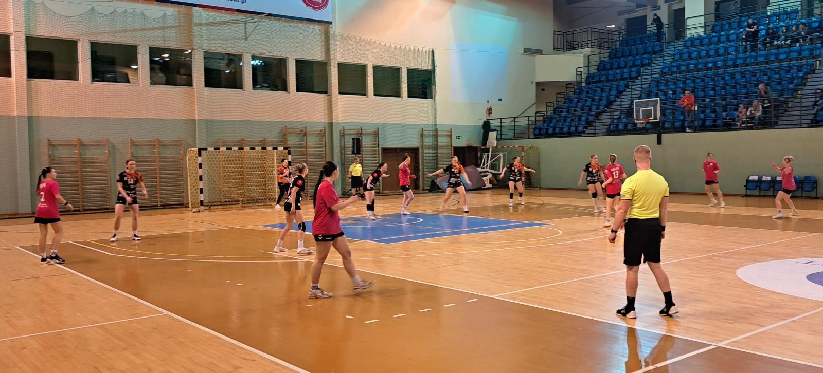 Zdjęcie w galerii na portalu naszraciborz.pl: Awans pietrowiczanek do 1/8 Mistrzostw Polski Juniorek wiadomości z regionu