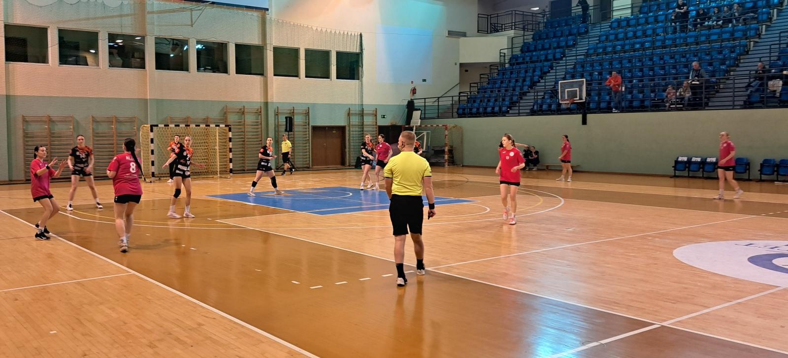 Zdjęcie w galerii na portalu naszraciborz.pl: Awans pietrowiczanek do 1/8 Mistrzostw Polski Juniorek wiadomości z regionu