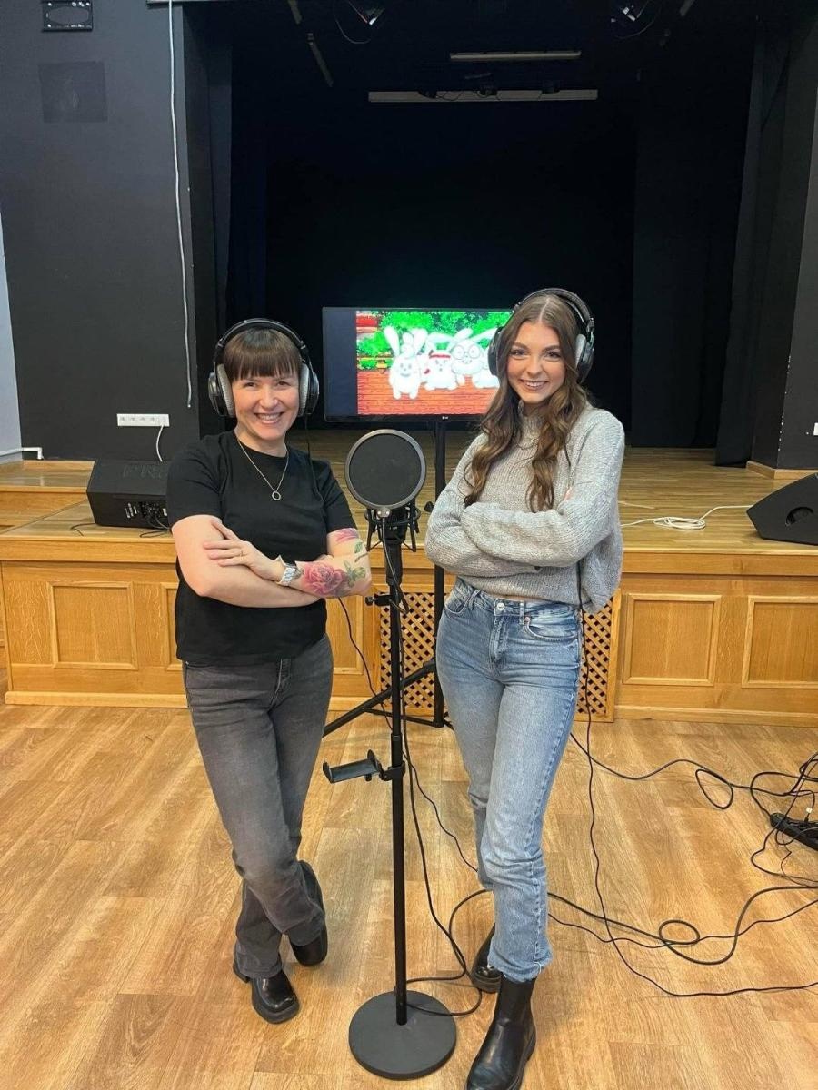 Zdjęcie w galerii na portalu naszraciborz.pl: Katarzyna Łaska poprowadziła warsztaty dubbingowe w MDK Racibórz wiadomości z regionu