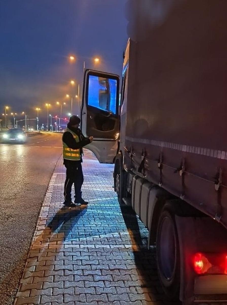 Zdjęcie w galerii na portalu naszraciborz.pl: Ponad dwadzieścia wykroczeń podczas akcji Truck & Bus wiadomości z regionu