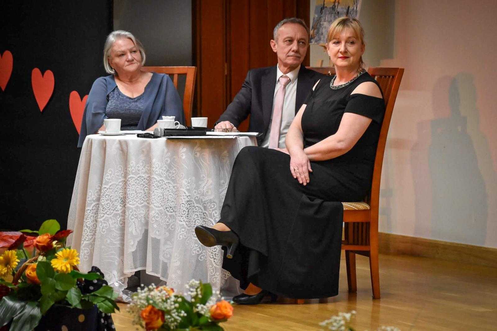 Zdjęcie w galerii na portalu naszraciborz.pl: Poezja i muzyka o miłości w wyjątkowym montażu słowno-muzycznym na Zamku Piastowskim wiadomości z regionu