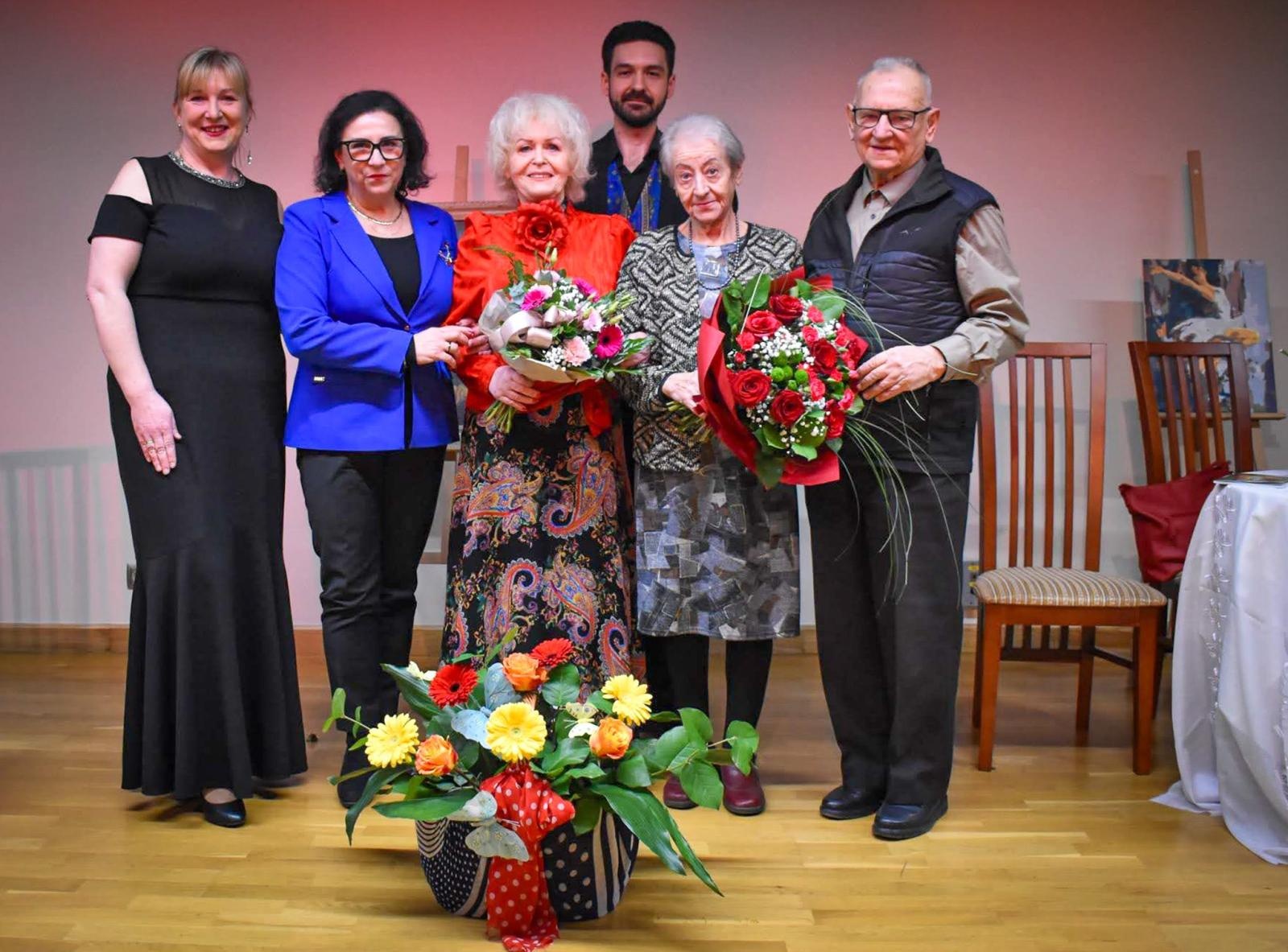 Zdjęcie w galerii na portalu naszraciborz.pl: Poezja i muzyka o miłości w wyjątkowym montażu słowno-muzycznym na Zamku Piastowskim wiadomości z regionu
