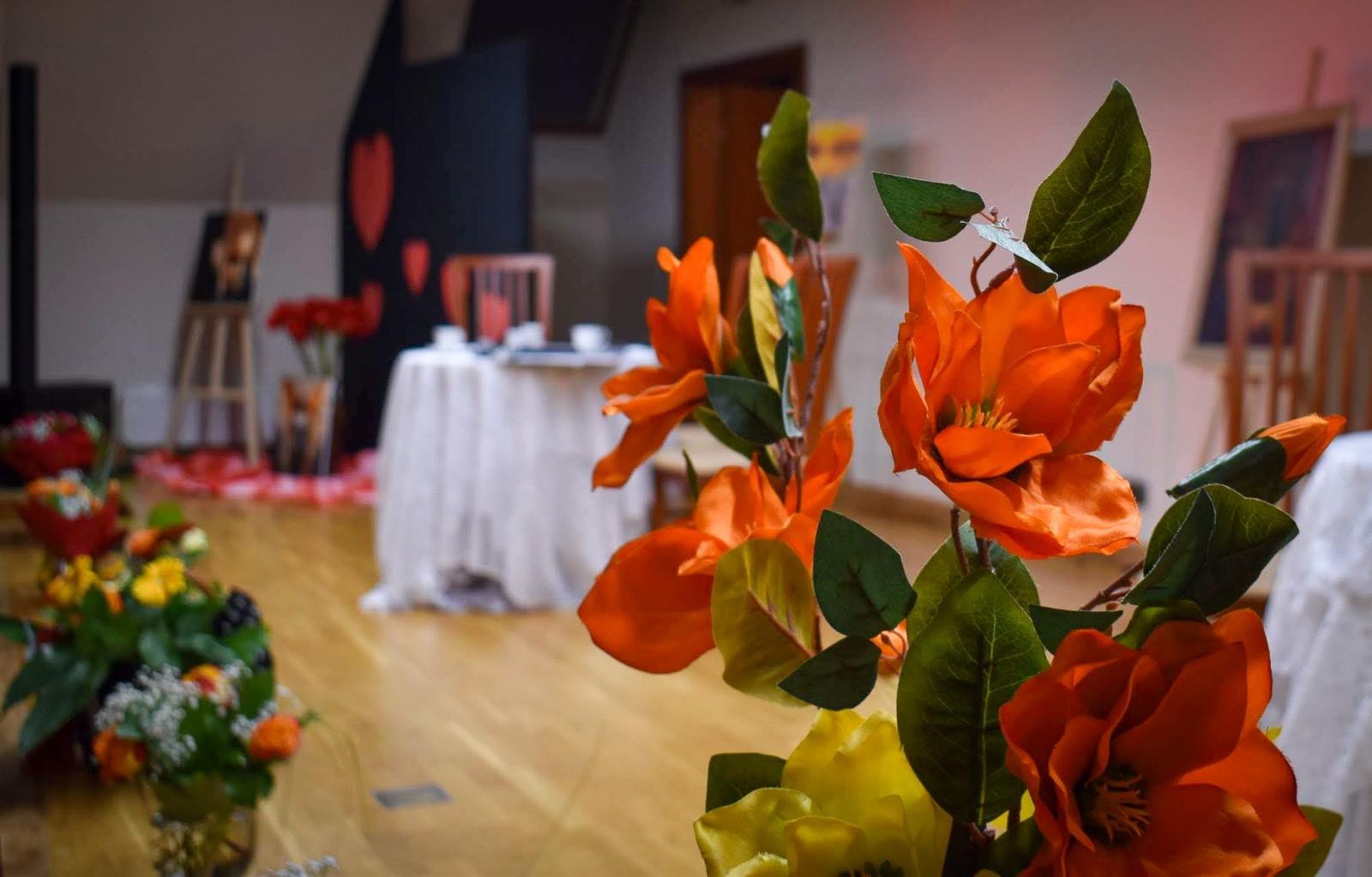 Zdjęcie w galerii na portalu naszraciborz.pl: Poezja i muzyka o miłości w wyjątkowym montażu słowno-muzycznym na Zamku Piastowskim wiadomości z regionu