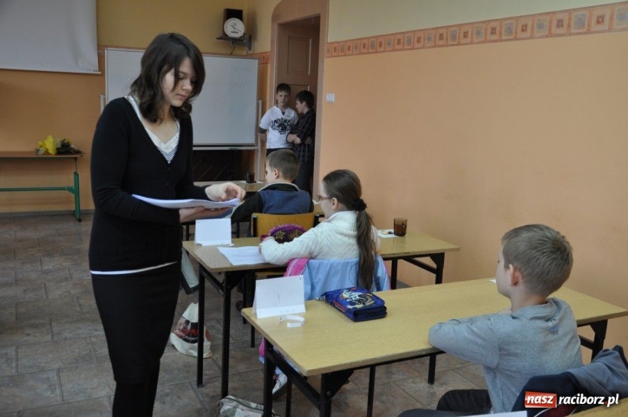 Zdjęcie w galerii na portalu naszraciborz.pl: Angielski im niestraszny wiadomości z regionu