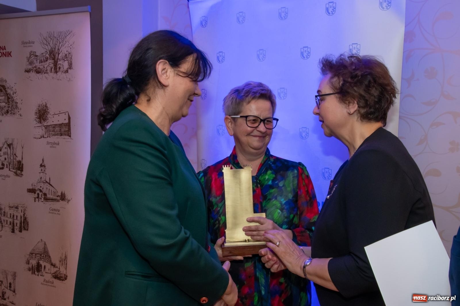 Zdjęcie w galerii na portalu naszraciborz.pl: Fiala Przedsiębiorczości Gminy Rudnik 2025: Nagrodzono lokalnych liderów i innowatorów wiadomości z regionu
