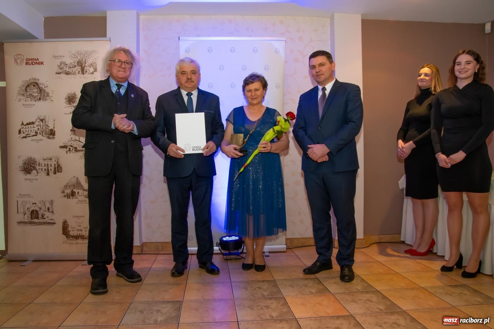 Zdjęcie w galerii na portalu naszraciborz.pl: Fiala Przedsiębiorczości Gminy Rudnik 2025: Nagrodzono lokalnych liderów i innowatorów wiadomości z regionu