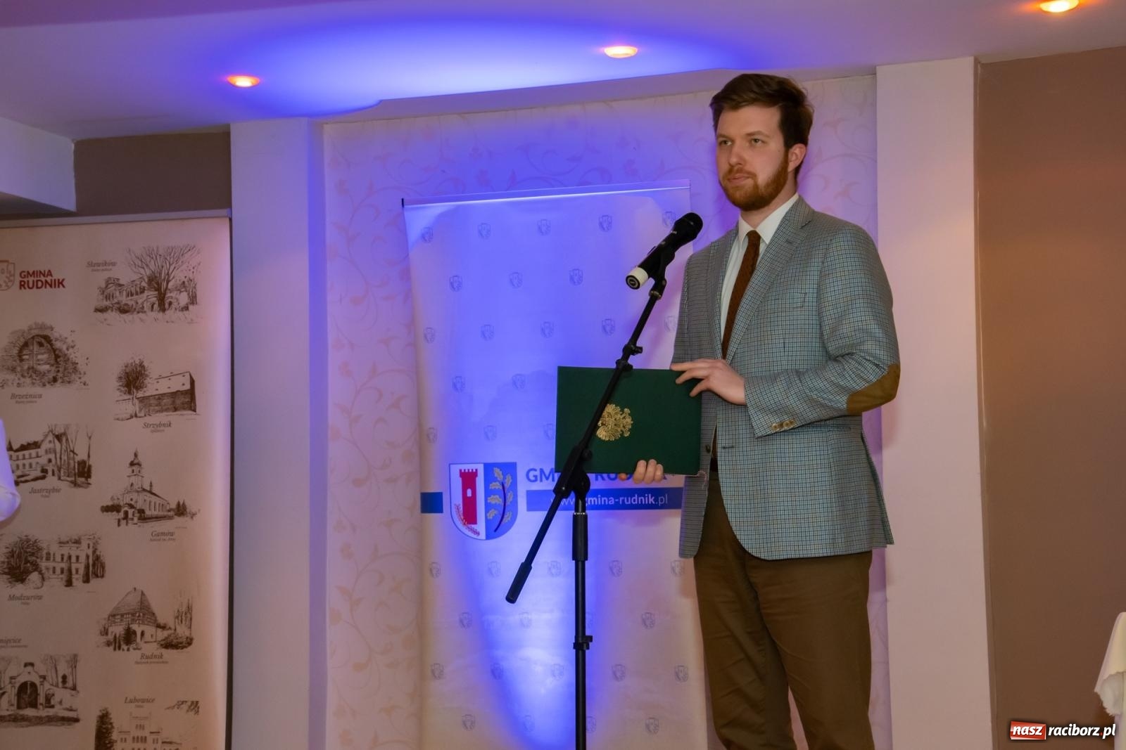 Zdjęcie w galerii na portalu naszraciborz.pl: Fiala Przedsiębiorczości Gminy Rudnik 2025: Nagrodzono lokalnych liderów i innowatorów wiadomości z regionu