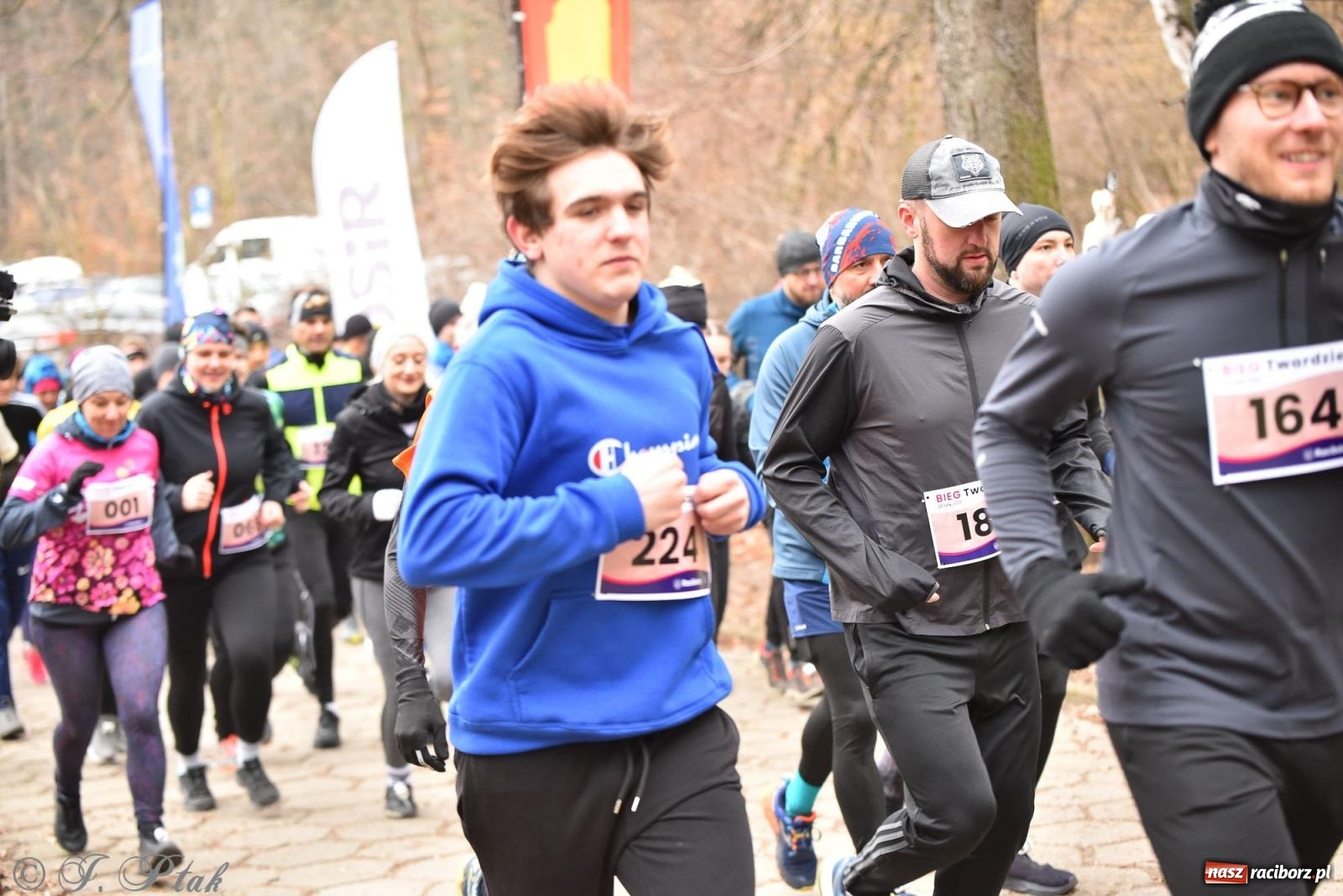 Zdjęcie w galerii na portalu naszraciborz.pl: Mateusz Mrówka zwycięzcą XIII Biegu Twardziela [FOTO i WIDEO] wiadomości z regionu