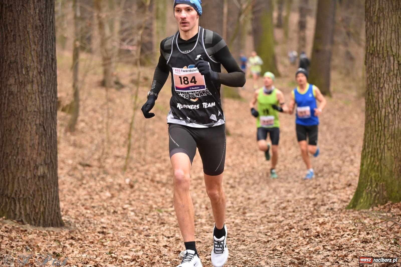 Zdjęcie w galerii na portalu naszraciborz.pl: Mateusz Mrówka zwycięzcą XIII Biegu Twardziela [FOTO i WIDEO] wiadomości z regionu