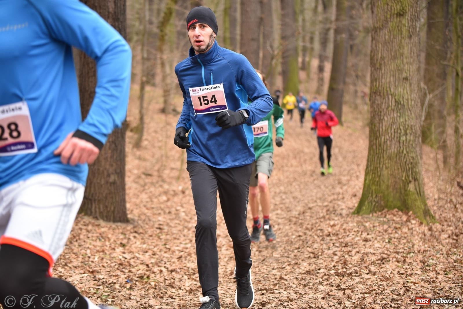 Zdjęcie w galerii na portalu naszraciborz.pl: Mateusz Mrówka zwycięzcą XIII Biegu Twardziela [FOTO i WIDEO] wiadomości z regionu