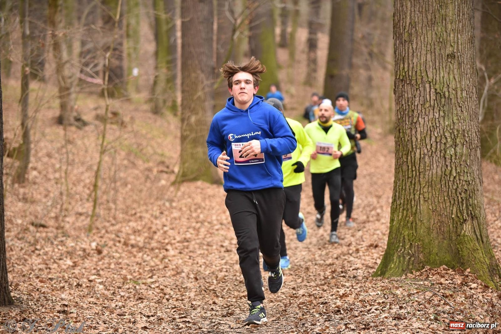 Zdjęcie w galerii na portalu naszraciborz.pl: Mateusz Mrówka zwycięzcą XIII Biegu Twardziela [FOTO i WIDEO] wiadomości z regionu