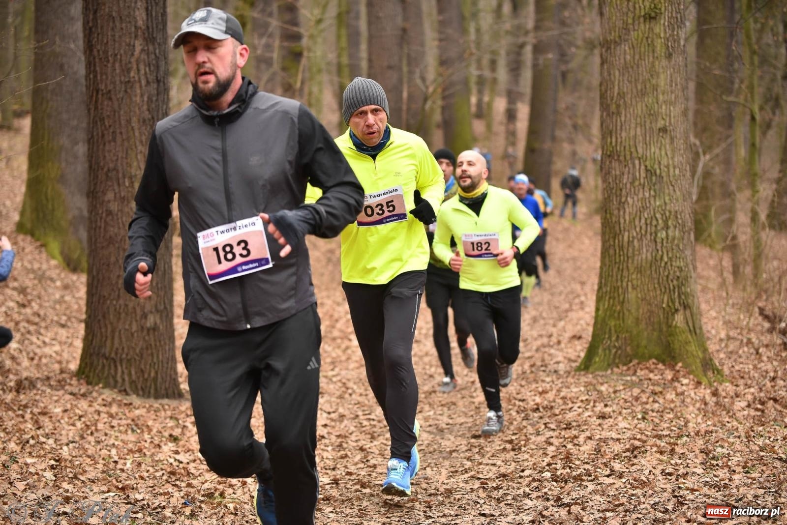 Zdjęcie w galerii na portalu naszraciborz.pl: Mateusz Mrówka zwycięzcą XIII Biegu Twardziela [FOTO i WIDEO] wiadomości z regionu