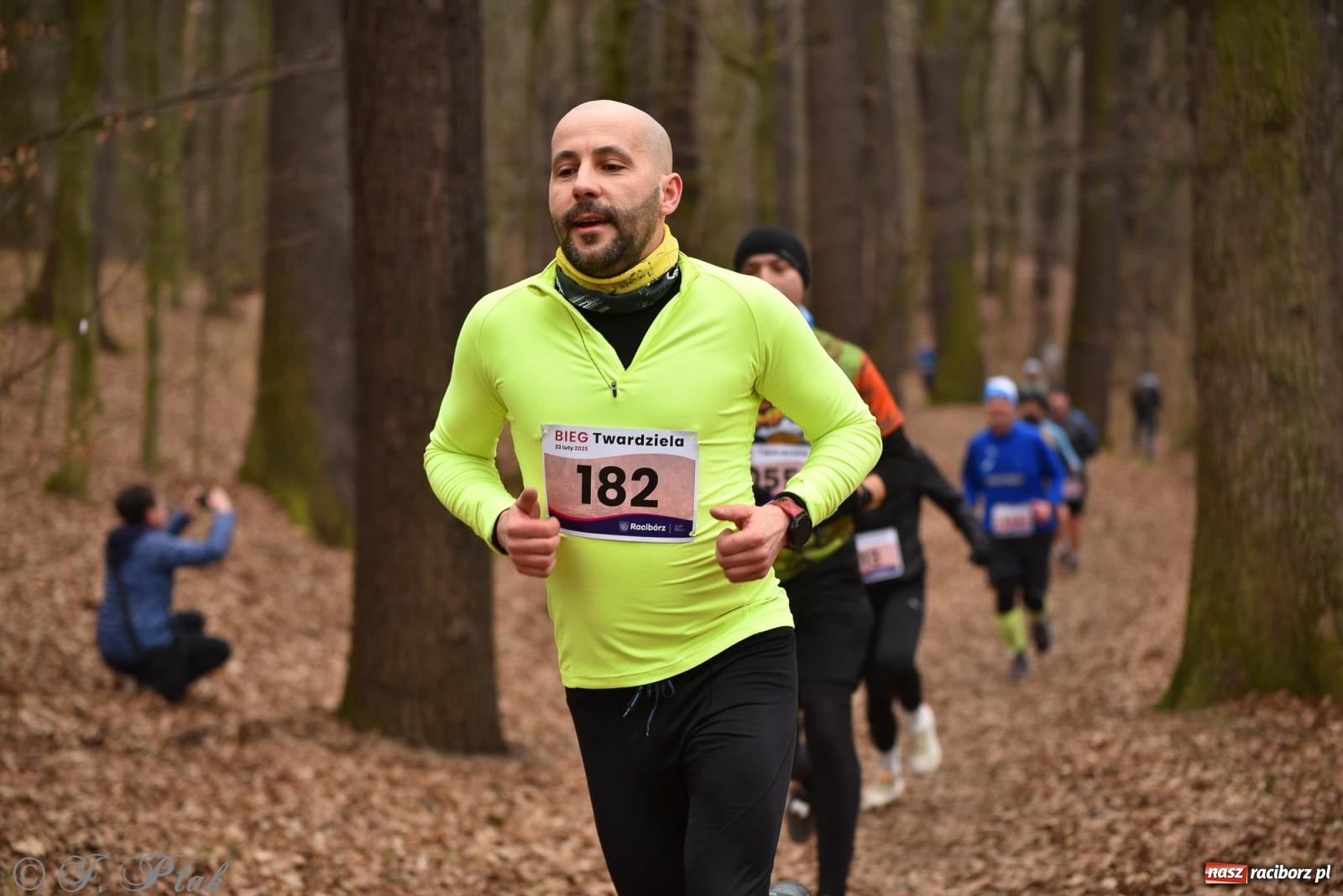 Zdjęcie w galerii na portalu naszraciborz.pl: Mateusz Mrówka zwycięzcą XIII Biegu Twardziela [FOTO i WIDEO] wiadomości z regionu