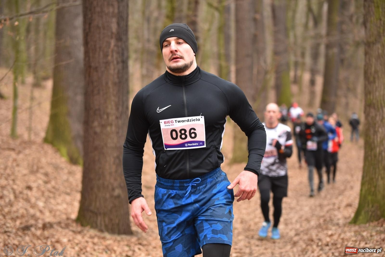 Zdjęcie w galerii na portalu naszraciborz.pl: Mateusz Mrówka zwycięzcą XIII Biegu Twardziela [FOTO i WIDEO] wiadomości z regionu