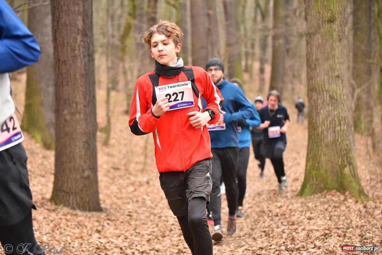 Zdjęcie w galerii na portalu naszraciborz.pl: Mateusz Mrówka zwycięzcą XIII Biegu Twardziela [FOTO i WIDEO] wiadomości z regionu