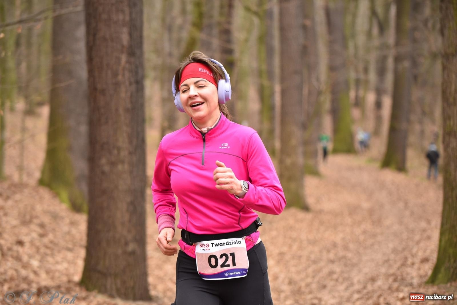 Zdjęcie w galerii na portalu naszraciborz.pl: Mateusz Mrówka zwycięzcą XIII Biegu Twardziela [FOTO i WIDEO] wiadomości z regionu