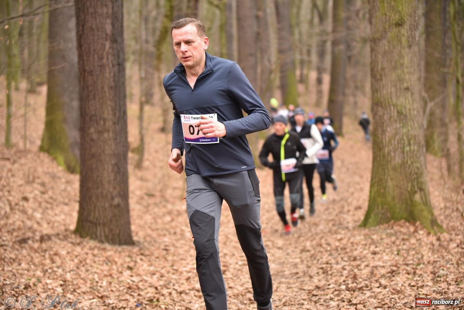 Zdjęcie w galerii na portalu naszraciborz.pl: Mateusz Mrówka zwycięzcą XIII Biegu Twardziela [FOTO i WIDEO] wiadomości z regionu