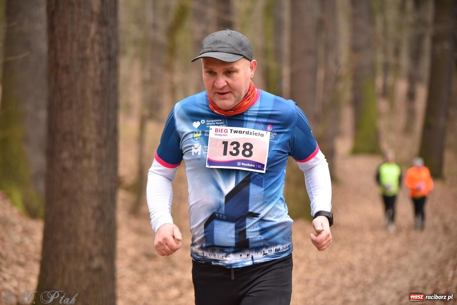 Zdjęcie w galerii na portalu naszraciborz.pl: Mateusz Mrówka zwycięzcą XIII Biegu Twardziela [FOTO i WIDEO] wiadomości z regionu