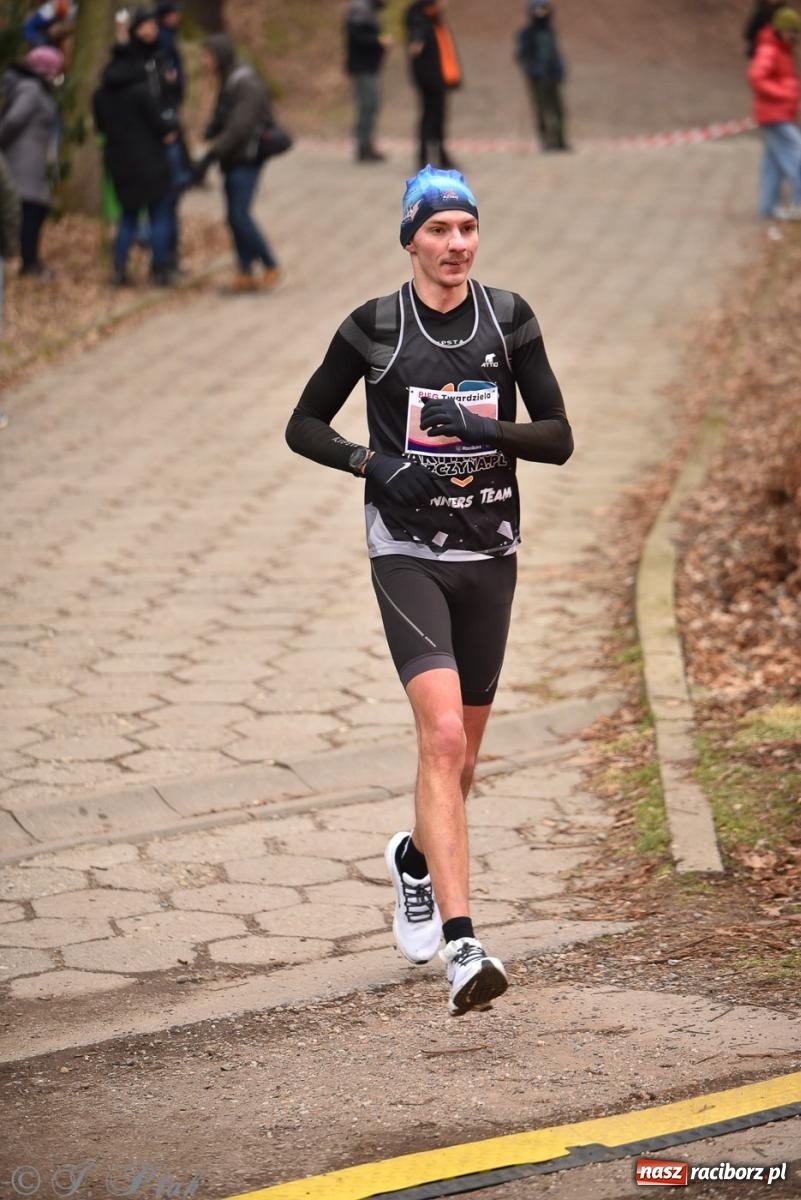 Zdjęcie w galerii na portalu naszraciborz.pl: Mateusz Mrówka zwycięzcą XIII Biegu Twardziela [FOTO i WIDEO] wiadomości z regionu