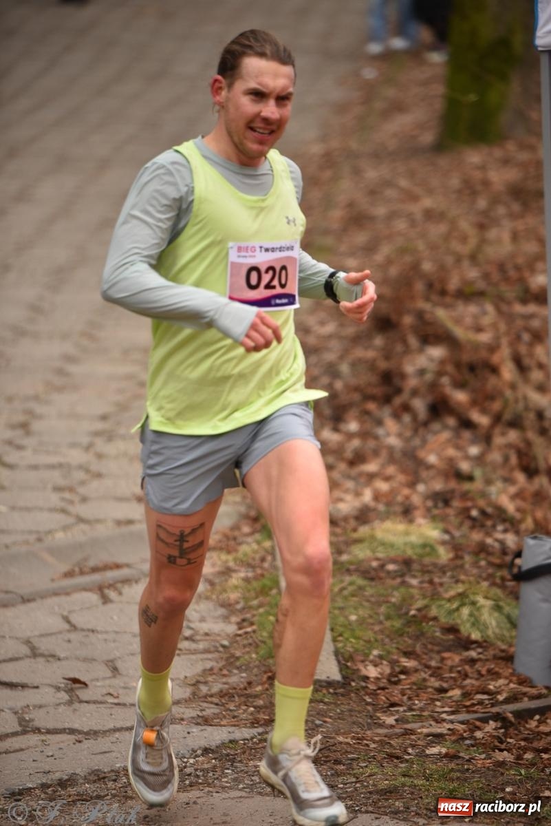 Zdjęcie w galerii na portalu naszraciborz.pl: Mateusz Mrówka zwycięzcą XIII Biegu Twardziela [FOTO i WIDEO] wiadomości z regionu
