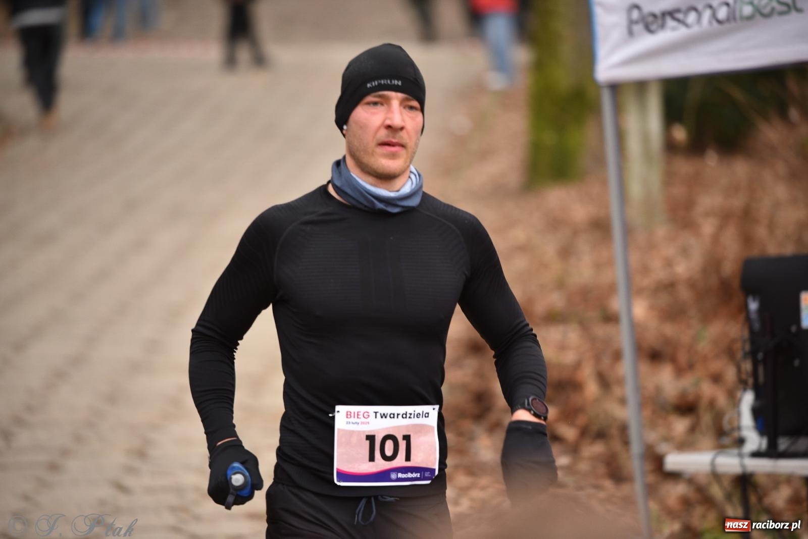 Zdjęcie w galerii na portalu naszraciborz.pl: Mateusz Mrówka zwycięzcą XIII Biegu Twardziela [FOTO i WIDEO] wiadomości z regionu