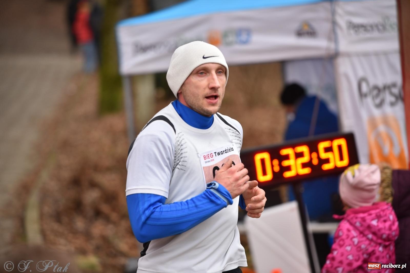 Zdjęcie w galerii na portalu naszraciborz.pl: Mateusz Mrówka zwycięzcą XIII Biegu Twardziela [FOTO i WIDEO] wiadomości z regionu