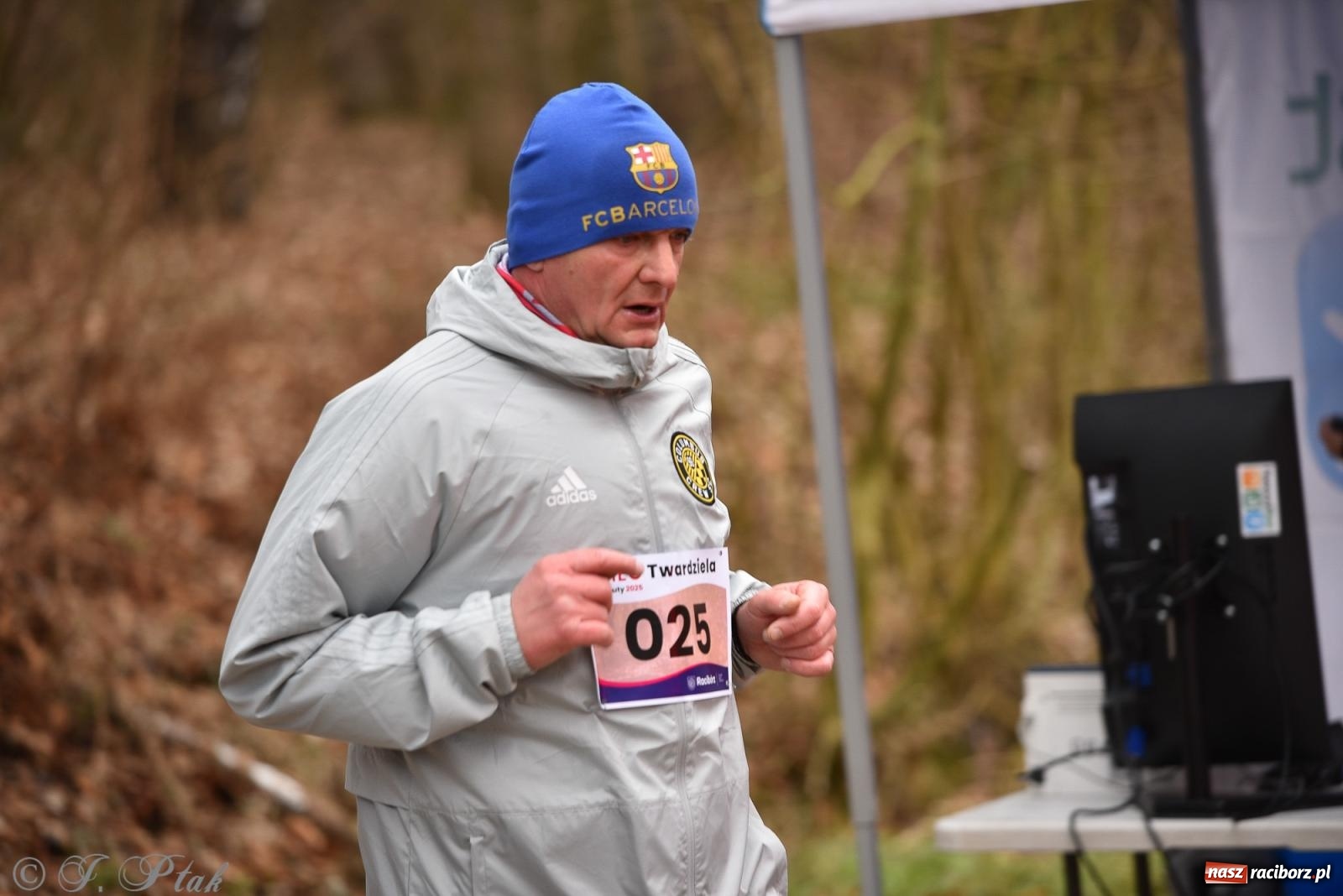 Zdjęcie w galerii na portalu naszraciborz.pl: Mateusz Mrówka zwycięzcą XIII Biegu Twardziela [FOTO i WIDEO] wiadomości z regionu
