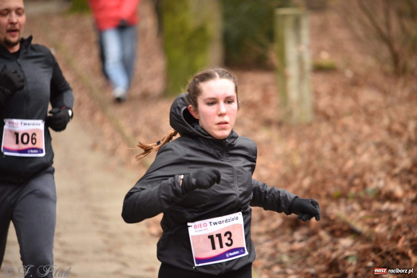 Zdjęcie w galerii na portalu naszraciborz.pl: Mateusz Mrówka zwycięzcą XIII Biegu Twardziela [FOTO i WIDEO] wiadomości z regionu