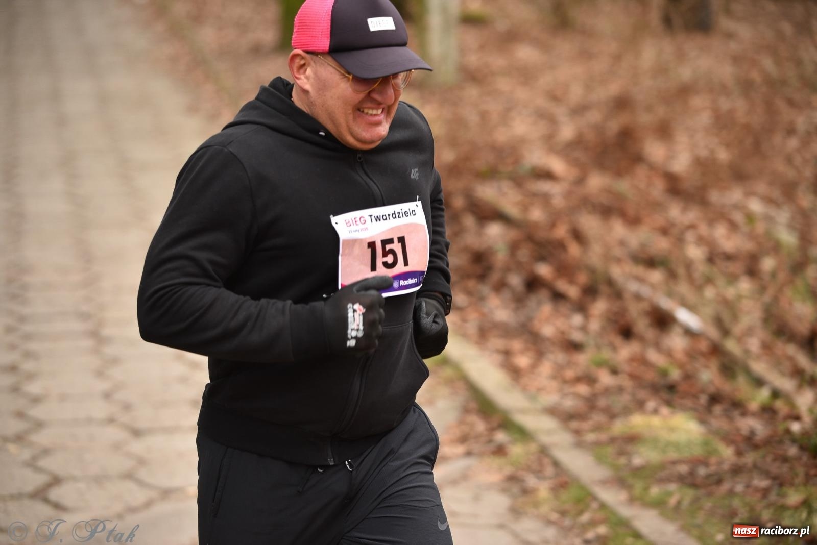 Zdjęcie w galerii na portalu naszraciborz.pl: Mateusz Mrówka zwycięzcą XIII Biegu Twardziela [FOTO i WIDEO] wiadomości z regionu