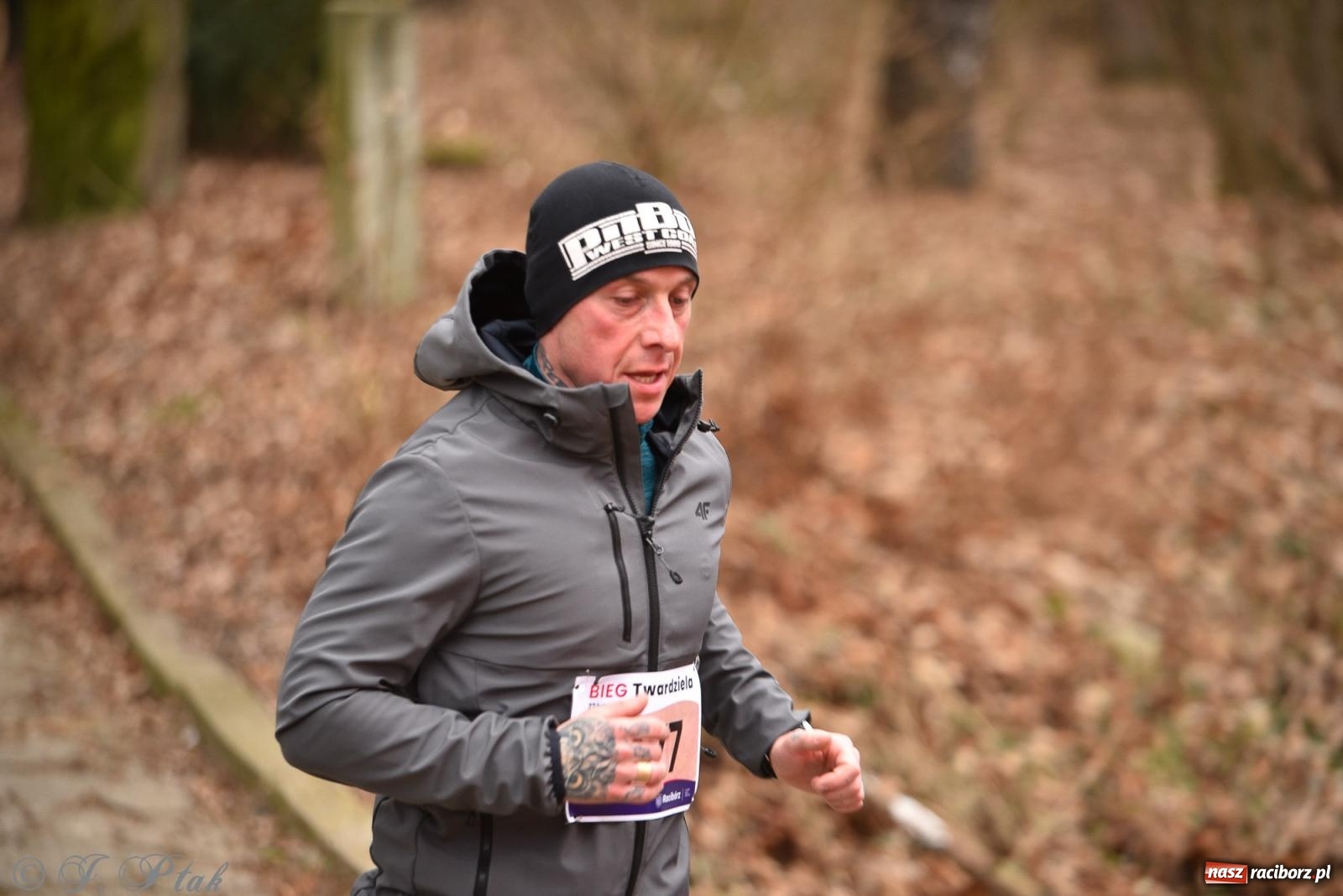 Zdjęcie w galerii na portalu naszraciborz.pl: Mateusz Mrówka zwycięzcą XIII Biegu Twardziela [FOTO i WIDEO] wiadomości z regionu