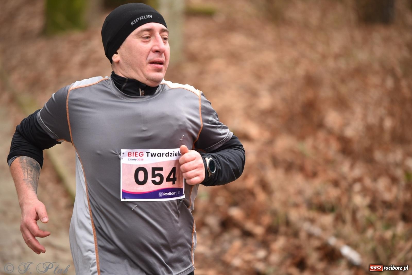 Zdjęcie w galerii na portalu naszraciborz.pl: Mateusz Mrówka zwycięzcą XIII Biegu Twardziela [FOTO i WIDEO] wiadomości z regionu
