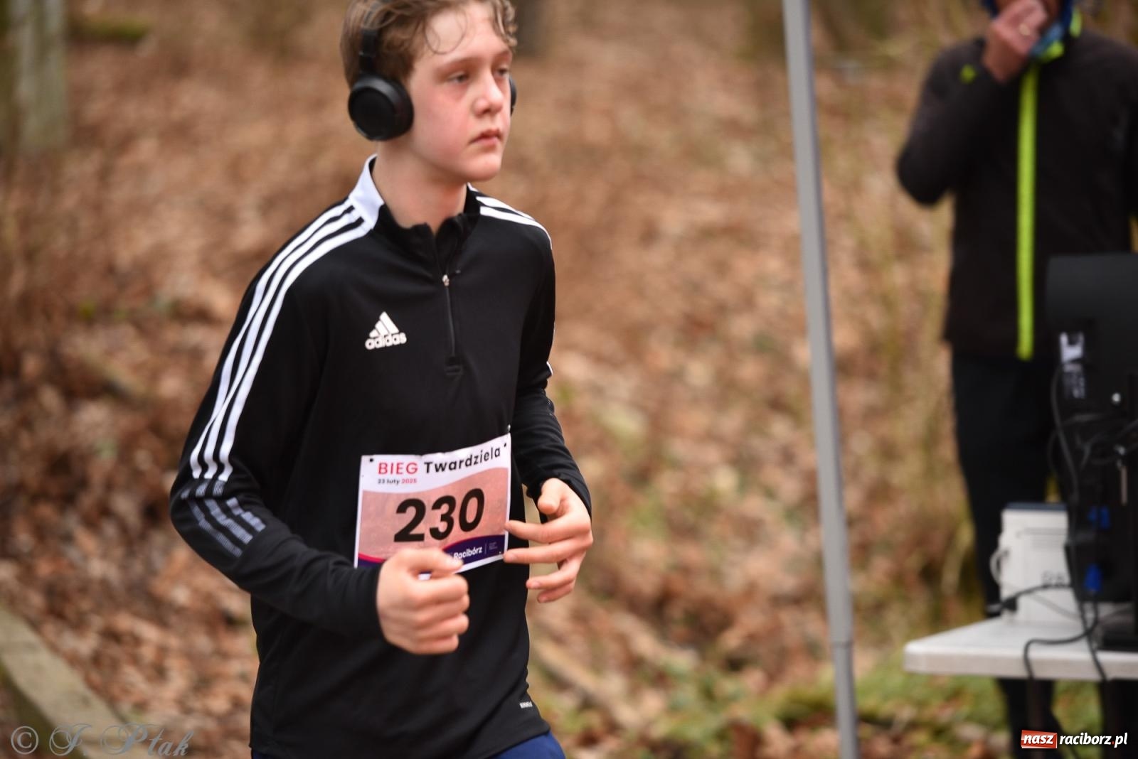 Zdjęcie w galerii na portalu naszraciborz.pl: Mateusz Mrówka zwycięzcą XIII Biegu Twardziela [FOTO i WIDEO] wiadomości z regionu