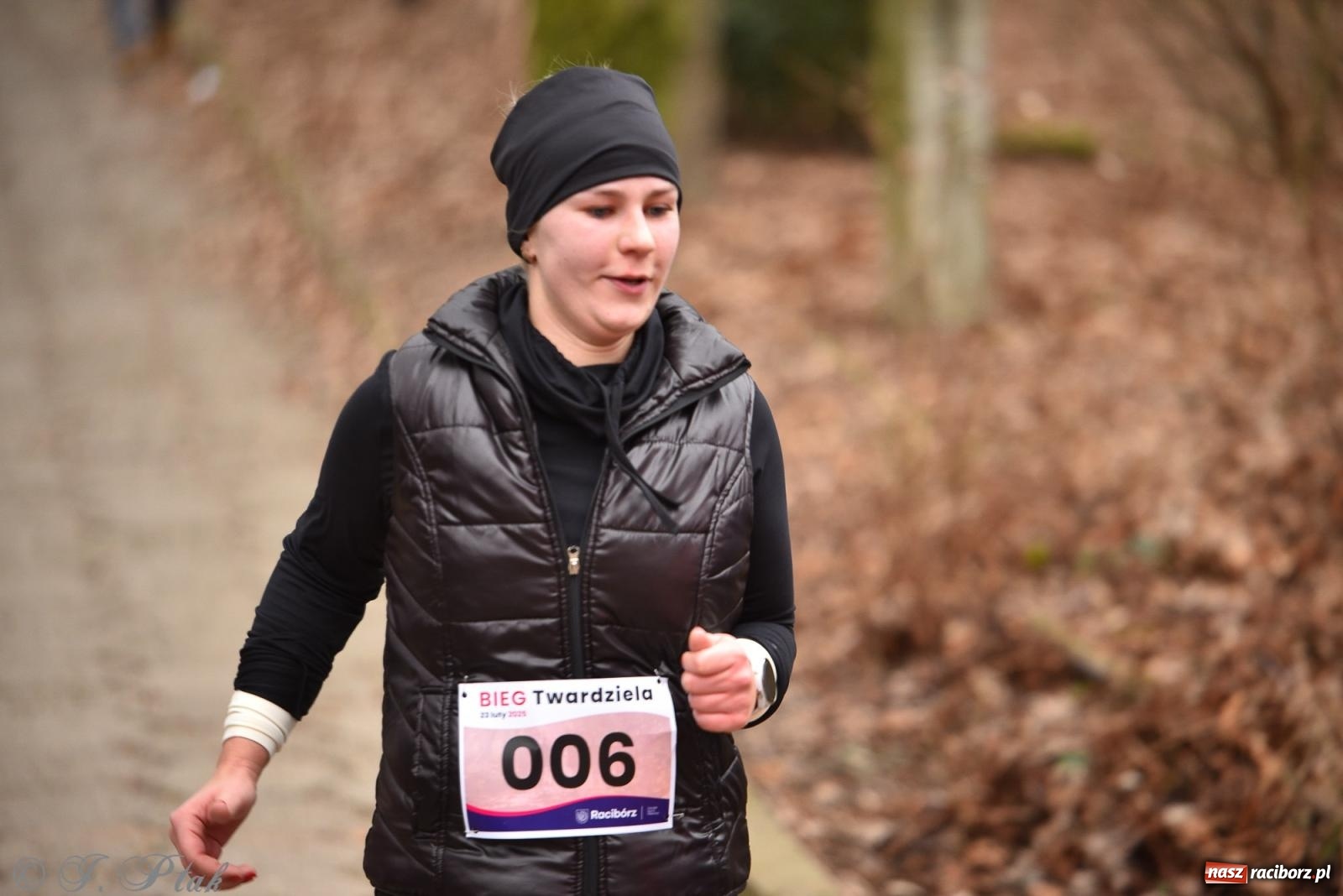 Zdjęcie w galerii na portalu naszraciborz.pl: Mateusz Mrówka zwycięzcą XIII Biegu Twardziela [FOTO i WIDEO] wiadomości z regionu