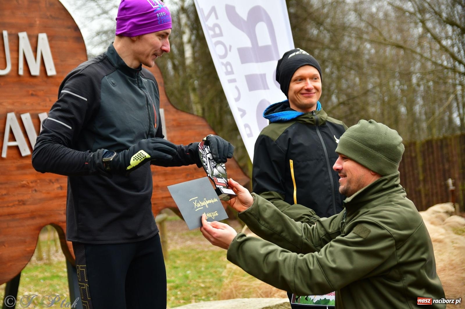 Zdjęcie w galerii na portalu naszraciborz.pl: Mateusz Mrówka zwycięzcą XIII Biegu Twardziela [FOTO i WIDEO] wiadomości z regionu