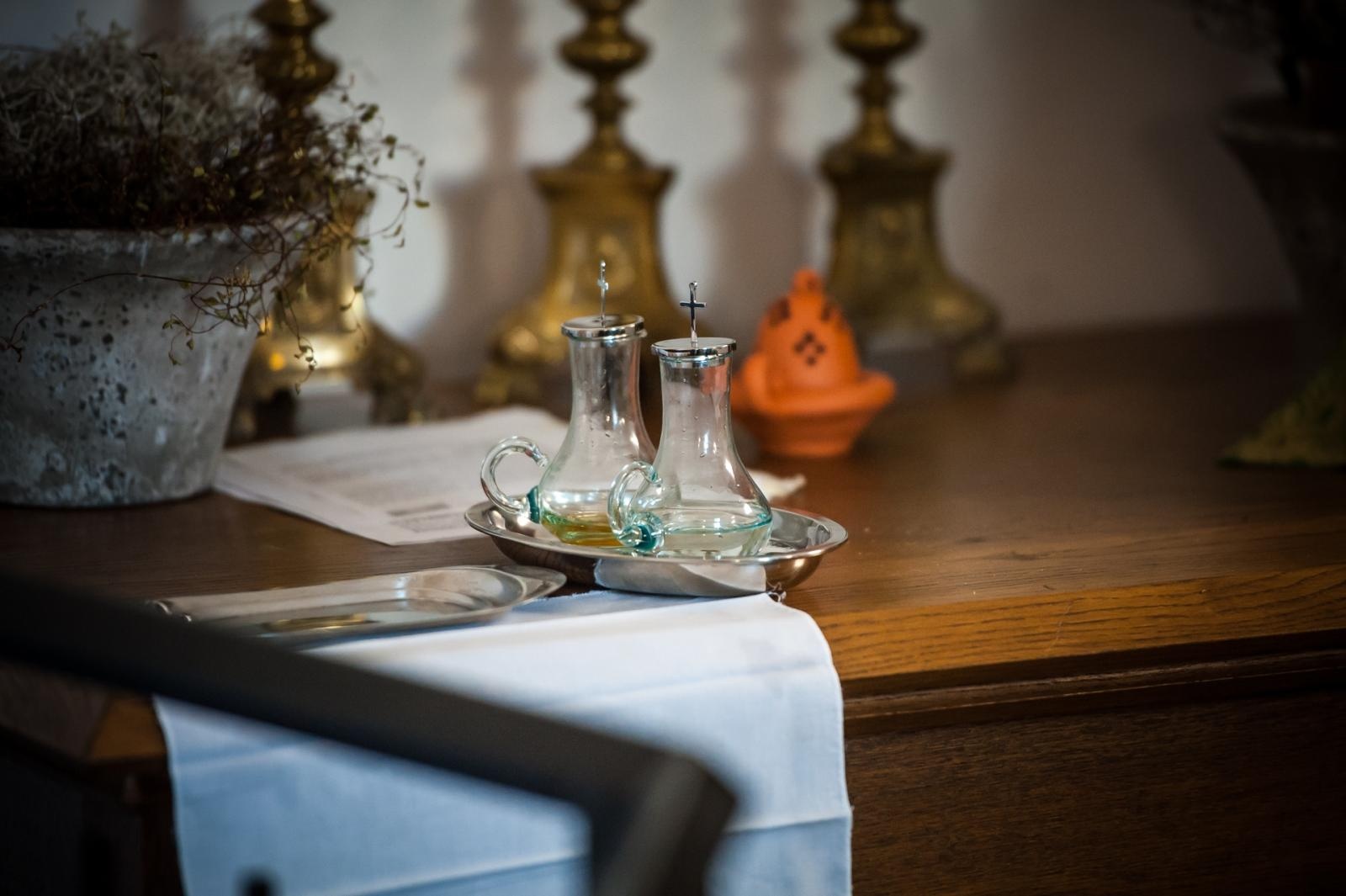 Zdjęcie w galerii na portalu naszraciborz.pl: Msza św. w intencji chorych w kaplicy zamkowej  wiadomości z regionu