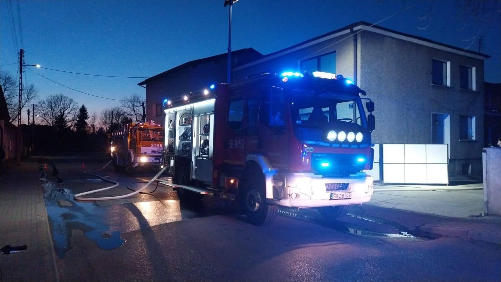 Zdjęcie w galerii na portalu naszraciborz.pl: Zadymienie, pożar i otwarcie mieszkania. Weekend strażaków wiadomości z regionu