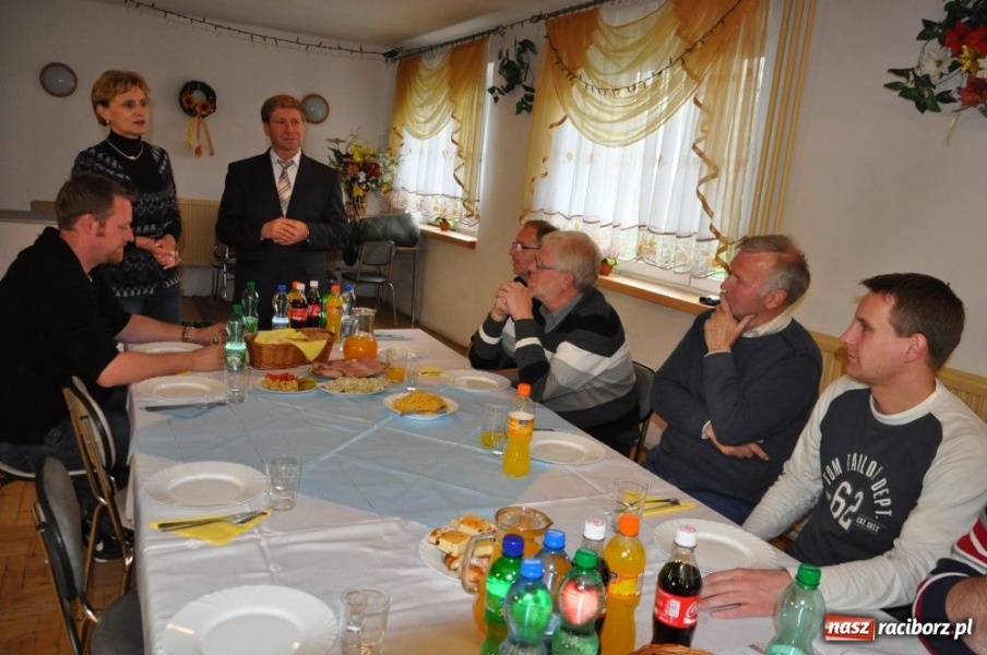 Zdjęcie w galerii na portalu naszraciborz.pl: Pomoc z Niemiec płynąca wiadomości z regionu