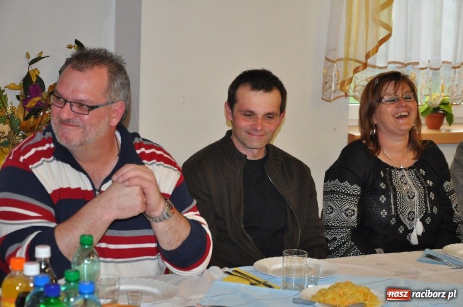 Zdjęcie w galerii na portalu naszraciborz.pl: Pomoc z Niemiec płynąca wiadomości z regionu