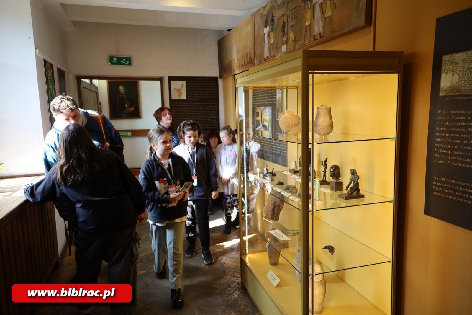 Zdjęcie w galerii na portalu naszraciborz.pl: Królewskie Ferie z biblioteką: wycieczka do Muzeum w Raciborzu wiadomości z regionu