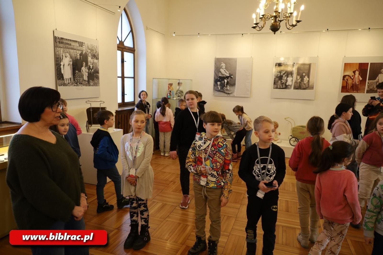 Zdjęcie w galerii na portalu naszraciborz.pl: Królewskie Ferie z biblioteką: wycieczka do Muzeum w Raciborzu wiadomości z regionu