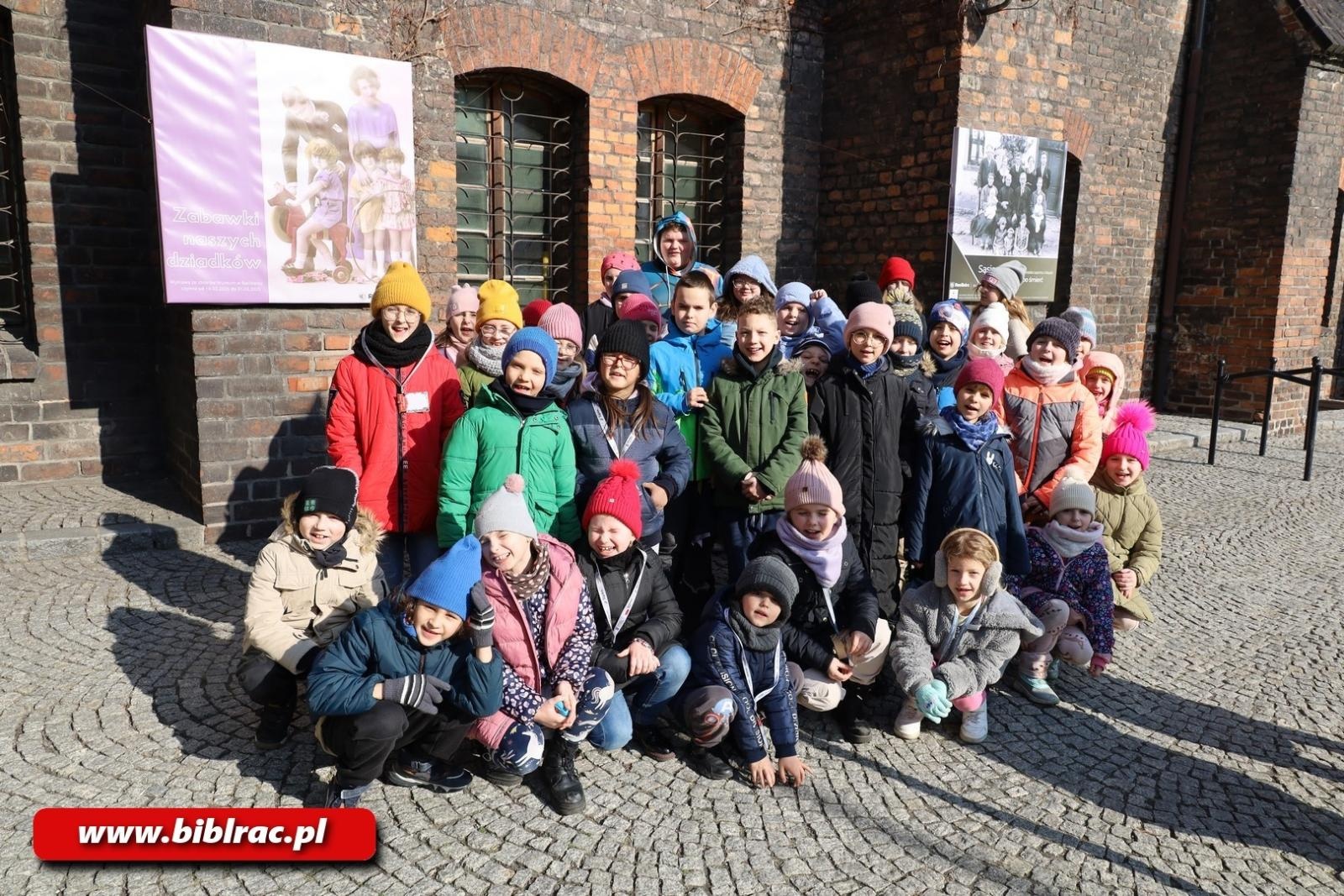 Zdjęcie w galerii na portalu naszraciborz.pl: Królewskie Ferie z biblioteką: wycieczka do Muzeum w Raciborzu wiadomości z regionu